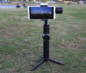 AFI V5 Auto Objet Suivi Monopod Selfie-stick Cardan tenu dans la main à 3 axes pour Smartphone